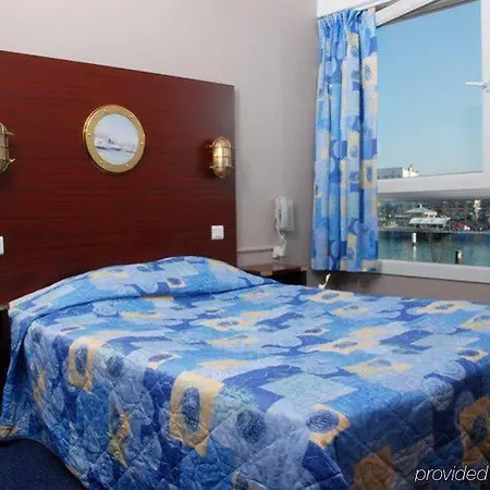 Hotel Les Gens De By Popinns